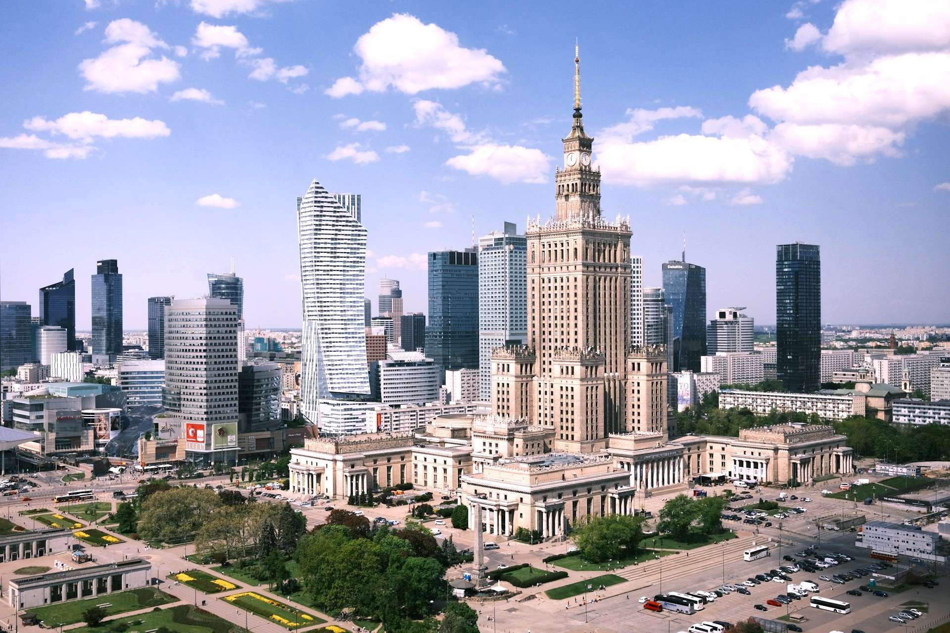 Як організувати поїздку з Києва до Варшави без зайвих пересадок